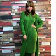 На шестой фотографии демисезонное зеленое платье с кардиганом от Shapar, бренда вязаной одежды ручной работы в интернет-магазине связанных спицами вещей.