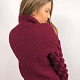 На второй фотографии бордовый свитер со спины от Shapar, бренда вязаной одежды ручной работы в интернет-магазине связанных спицами вещей.