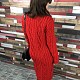 На второй фотографии стильное красное платье с косами для девушек и женщин от Shapar, бренда вязаной одежды ручной работы в интернет-магазине связанных спицами вещей.