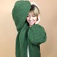 На четвертой фотографии классический зеленый кардиган от Shapar, бренда вязаной одежды ручной работы в интернет-магазине связанных вещей.
