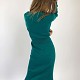 На третьей фотографии зеленое офисное платье со спины от Shapar, бренда женской вязаной одежды ручной работы в интернет-магазине связанных спицами вещей.