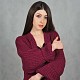 На пятой фотографии теплый бордовый кардиган от Shapar, бренда вязаной одежды ручной работы в интернет-магазине связанных спицами вещей.