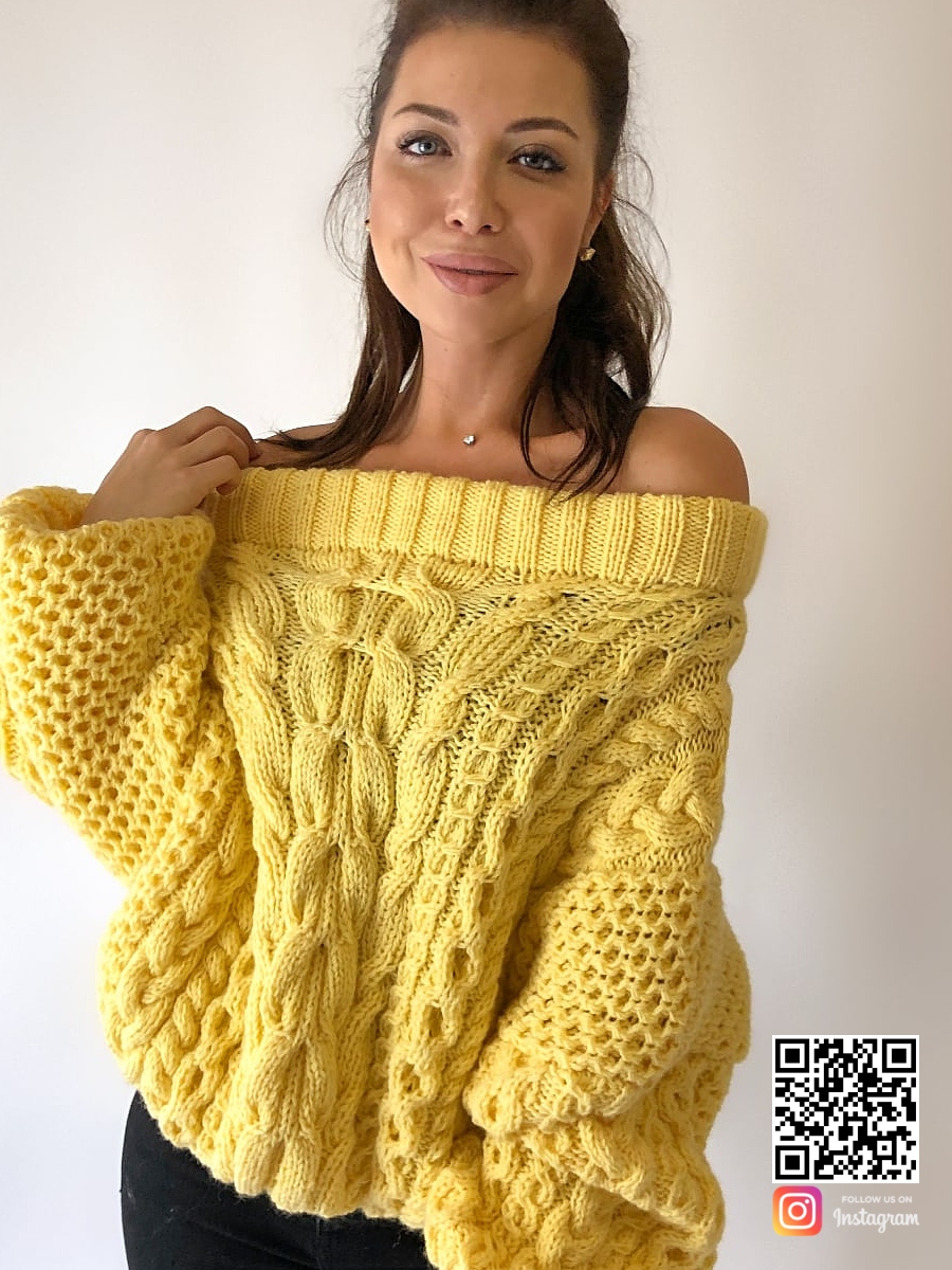 На пятой фотографии желтый свитер женский со спущенными плечами для модниц от Shapar, бренда вязаной одежды ручной работы в интернет-магазине связанных спицами вещей.