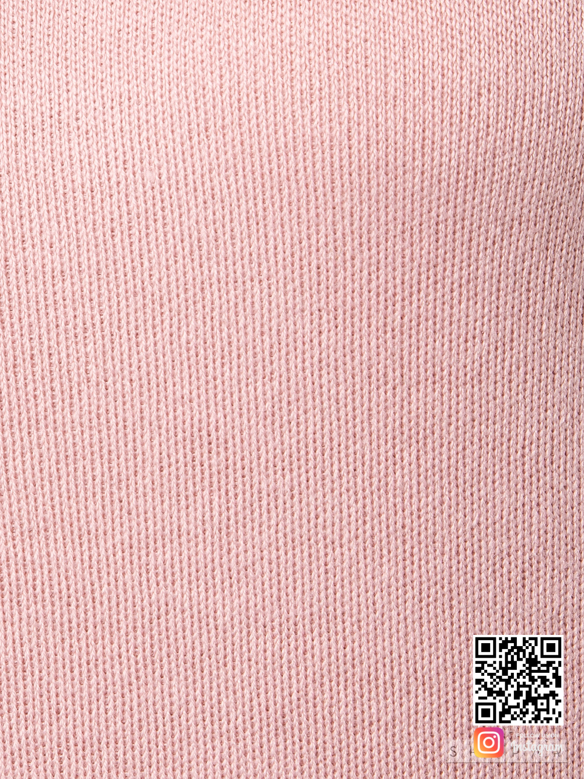 На шестой фотографии розовый спортивный костюм женский крупным планом от Shapar, бренда вязаной одежды ручной работы в интернет-магазине связанных спицами вещей.