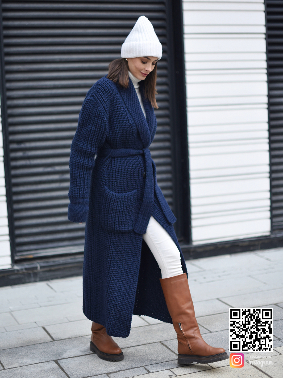 На второй фотографии кардиган синий женский с карманами в интернет-магазине вязаной одежды Shapar.